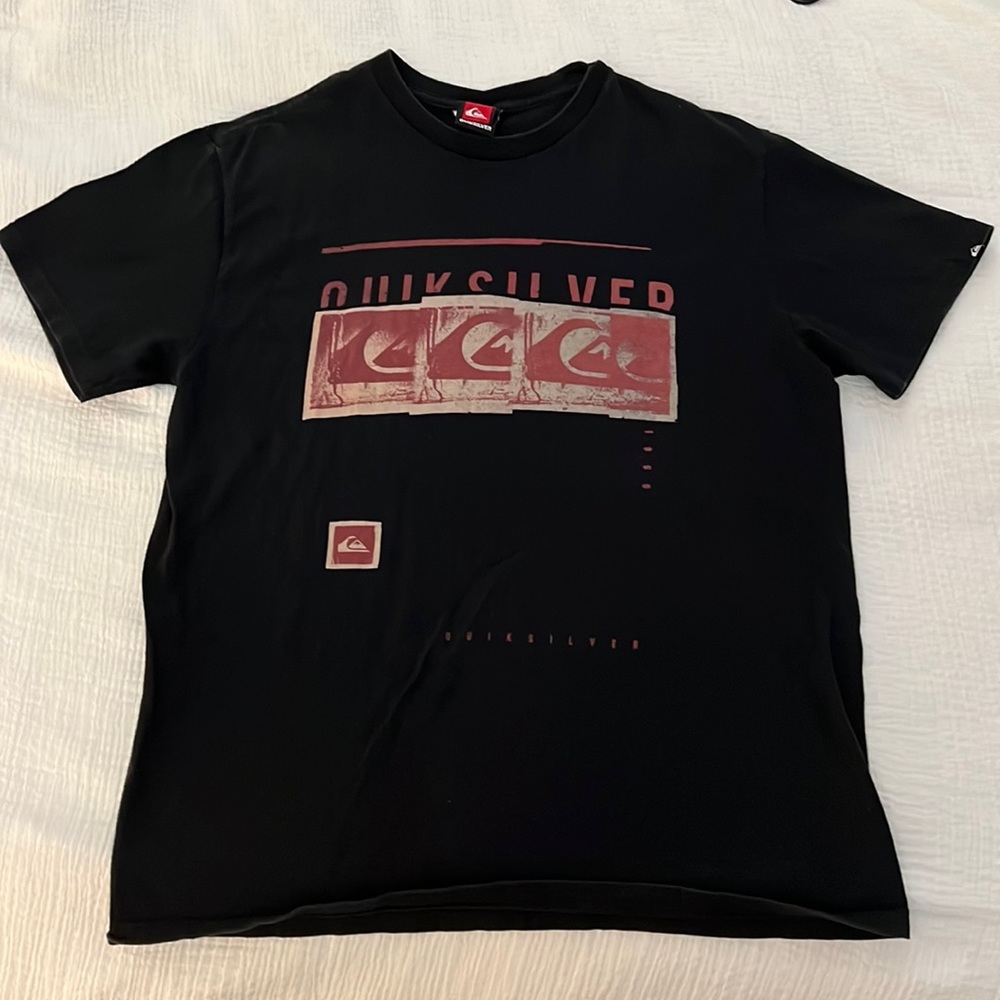 Quicksilver Large Black T-Shirt